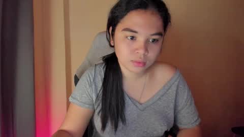 0wwlo0k online show from December 22, 5:34 am