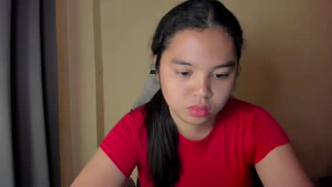 0wwlo0k online show from April 11, 7:45 am