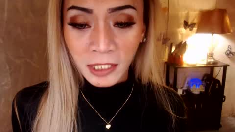 angel online show from November 27, 4:26 am