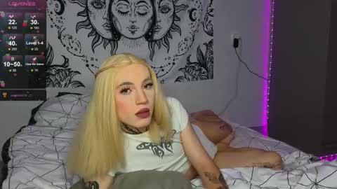 Michelle online show from October 23, 7:07 pm