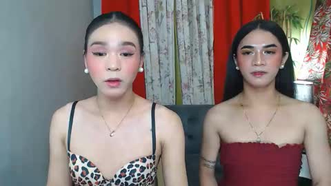 2hotblowjob694uxxx online show from May 25, 3:52 pm