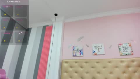 J A D E online show from November 24, 12:18 pm