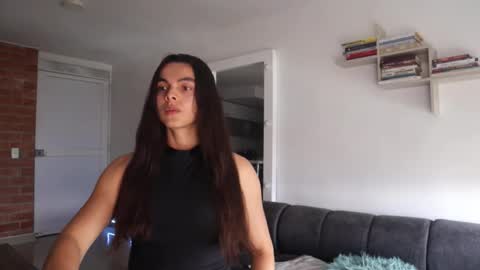 Anastasia Vahos online show from February 3, 8:03 pm