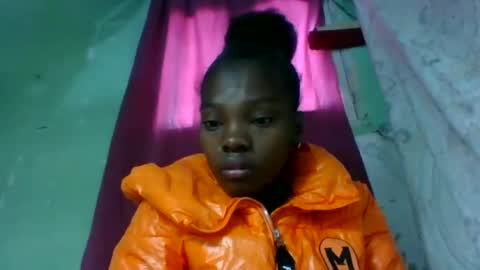 aadienne online show from June 22, 5:48 am