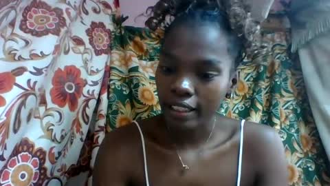 aadienne online show from July 7, 7:56 am