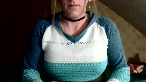 Ada DeVaux online show from February 8, 6:30 am