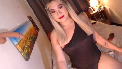 MsKim  online show from February 10, 5:25 am