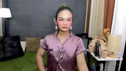 airy_lust online show from September 22, 4:29 am