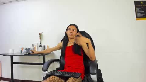 aisha_hotts777 online show from September 21, 3:01 am