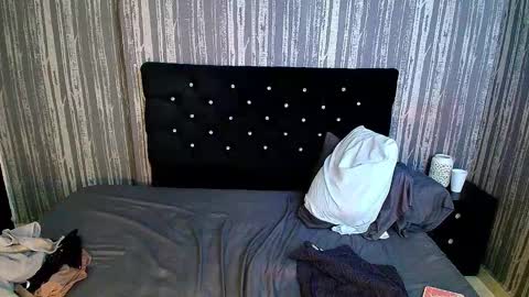 alicee_moonn online show from March 19, 10:54 pm