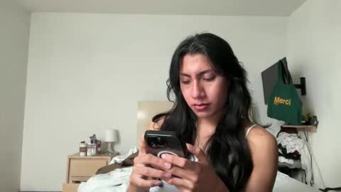 Aliensuppstar online show from December 17, 7:30 pm