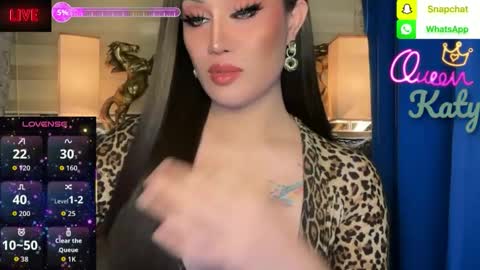 Queen Majesty Katy online show from April 11, 5:46 am