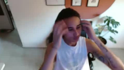 Snapshot of alogenotwink chatting on January 6, 3:08 pm STEPHAN online show from January 6, 3:08 pm