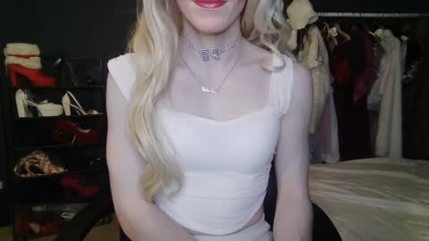 Amalie online show from January 5, 7:39 pm