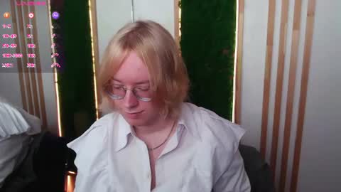 Hi im Amanda online show from July 3, 1:50 pm