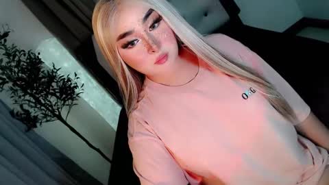 amelia_nicole08 online show from November 20, 11:27 pm