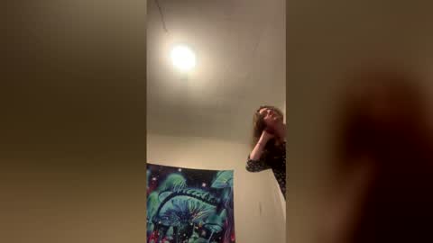 amituist online show from March 26, 10:02 pm