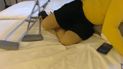 amputee_trans online show from February 19, 12:12 pm