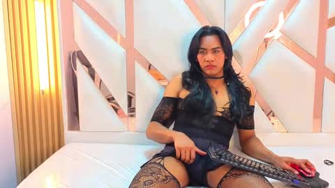 Ana  online show from October 17, 2:20 pm