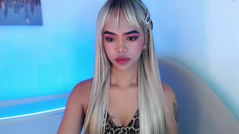 diane online show from October 23, 1:04 pm