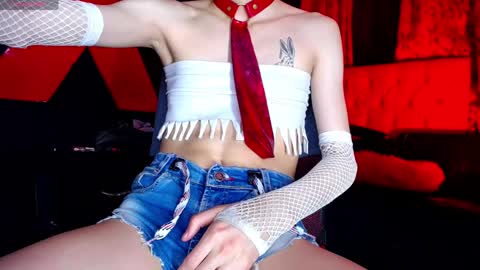 Alann online show from May 11, 4:04 pm