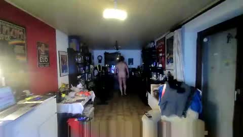 Snapshot of androgynia1 chatting on October 13, 5:53 am androgynia online show from October 13, 5:53 am