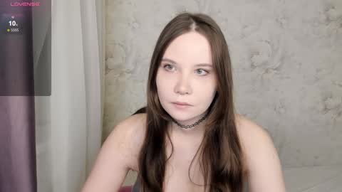 Snapshot of angel_doll585 chatting on December 11, 10:16 pm Fallen Angel online show from December 11, 10:16 pm