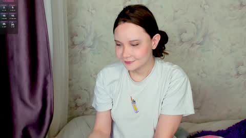 Snapshot of angel_doll585 chatting on January 13, 10:56 pm Fallen Angel online show from January 13, 10:56 pm