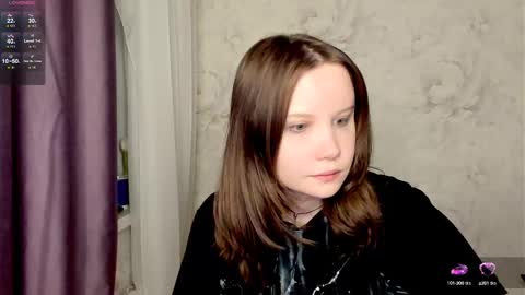 Snapshot of angel_doll585 chatting on March 9, 1:35 am Fallen Angel online show from March 9, 1:35 am