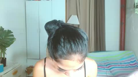 Snapshot of angela_mccollins chatting on January 15, 9:09 pm angela online show from January 15, 9:09 pm