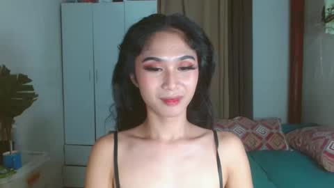 Snapshot of angela_mccollins chatting on January 22, 10:38 pm angela online show from January 22, 10:38 pm