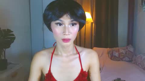 Snapshot of angela_mccollins chatting on October 13, 2:25 am angela online show from October 13, 2:25 am