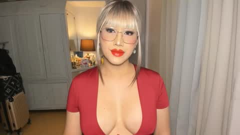 Alicia online show from November 23, 8:27 am