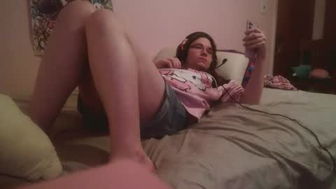 Ariathebrat online show from August 4, 4:18 am