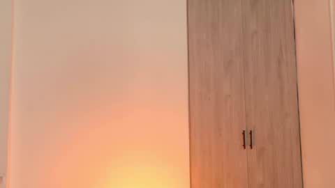   Nice to meet you  thumb up me please its important I  LOOK MY BIO DOWN online show from April 11, 4:51 am