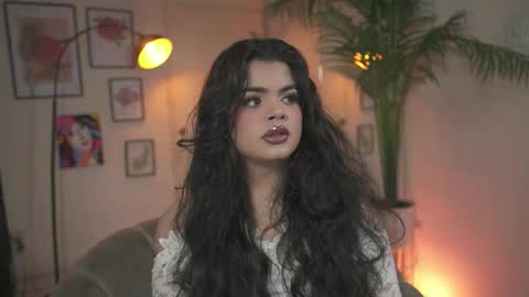 Chloe  online show from November 29, 1:40 am