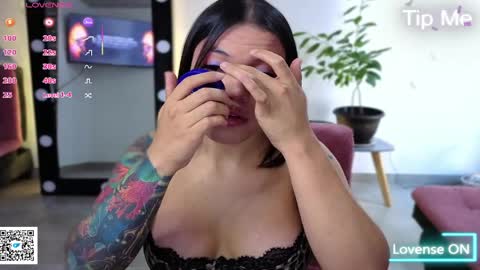 Ashley online show from May 20, 7:53 pm