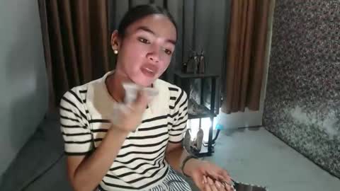 asian_cassy online show from April 9, 12:33 pm