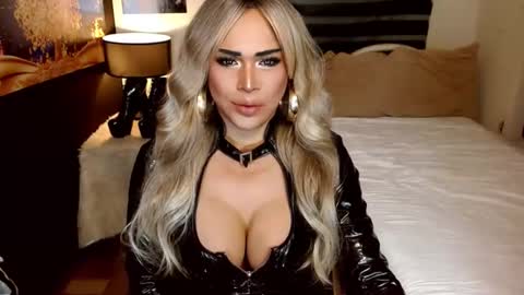 nicole online show from February 3, 5:18 pm