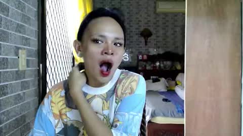 aymkyline online show from March 9, 2:26 am