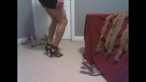 Snapshot of azn_ph_doll chatting on December 9, 6:03 pm azn_ph_doll online show from December 9, 6:03 pm