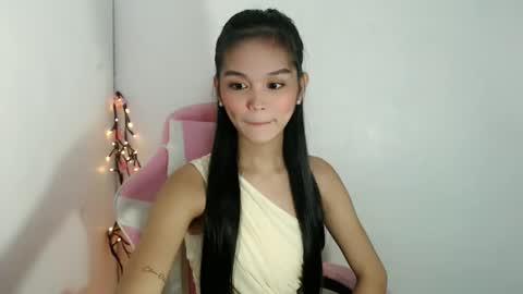 baby_zoexx online show from October 29, 11:14 pm