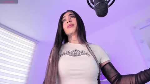 Snapshot of babybriexxx_ chatting on September 14, 3:49 pm Brianna online show from September 14, 3:49 pm