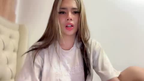 Clara online show from June 9, 1:49 am