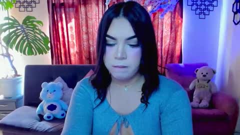   online show from June 3, 6:33 pm