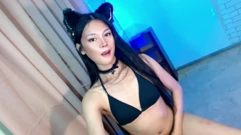 URE BBY ZEMIRA online show from July 3, 9:59 am