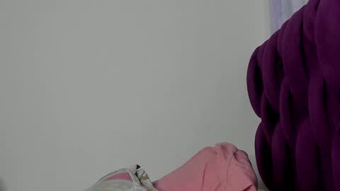 beren online show from February 6, 3:50 pm