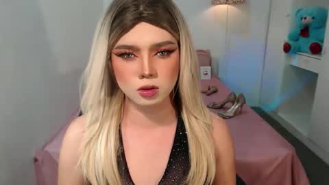 bestgirljulia online show from October 10, 4:13 am