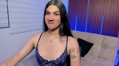 bianca_baldwin01 online show from April 28, 2:27 am