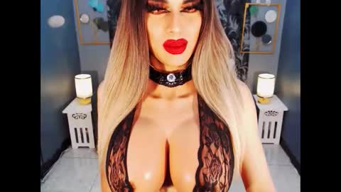 Loraine Cruz online show from February 26, 1:16 pm